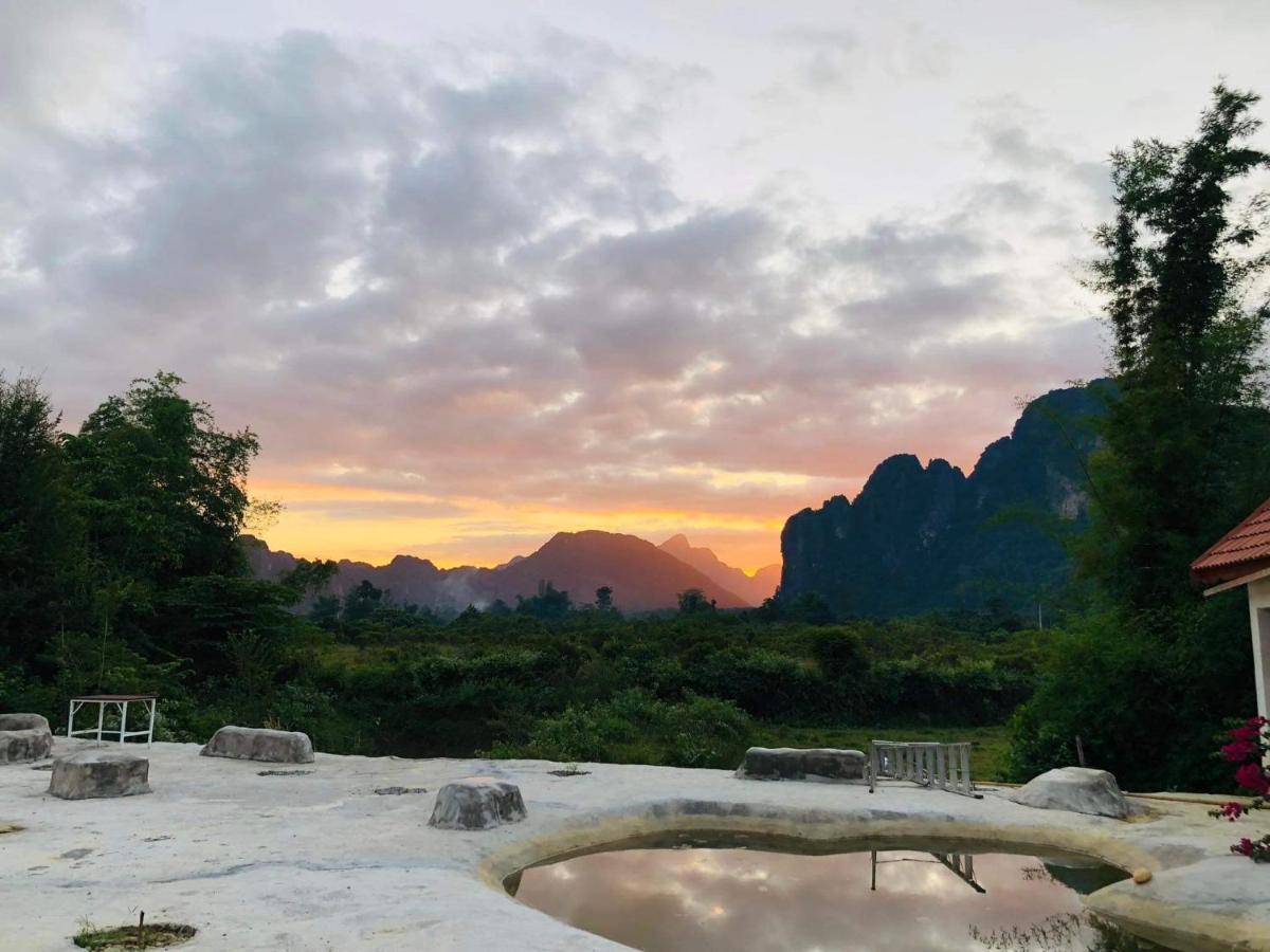 Jungle Paradise Vangvieng - Bungalows Ванг-В'єнг Екстер'єр фото